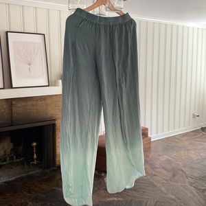 Young fabulous and broke palms pant